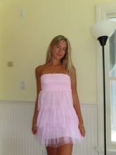Load image into Gallery viewer, Pink Ruffle Strapless Dress