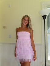 Load image into Gallery viewer, Pink Ruffle Strapless Dress