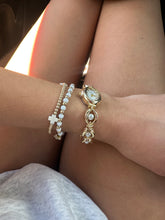 Load image into Gallery viewer, Gold Pearl Link Bracelet Watch