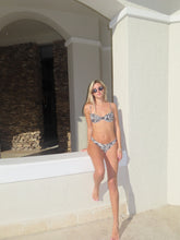 Load image into Gallery viewer, Mono-wave Bikini Set