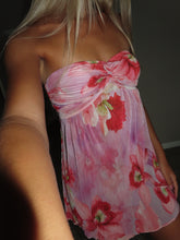 Load image into Gallery viewer, Pink Floral Pleated Strapless Mini Dress