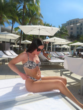 Load image into Gallery viewer, Mono-wave Bikini Set