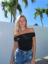 Load image into Gallery viewer, Off The Shoulder Tank Top