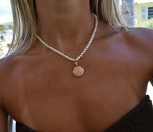 Load image into Gallery viewer, Seashell Pearl Charm Necklace