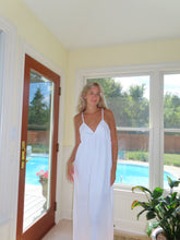 Load image into Gallery viewer, White Maxi Dress