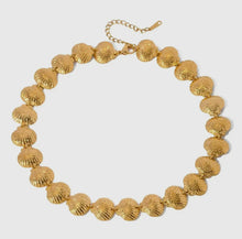 Load image into Gallery viewer, Seashell Choker Necklace