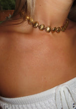 Load image into Gallery viewer, Seashell Choker Necklace