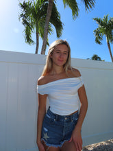 Load image into Gallery viewer, Off The Shoulder Tank Top