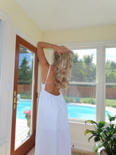 Load image into Gallery viewer, White Maxi Dress