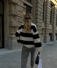 Load image into Gallery viewer, Chunky Knit Sweater