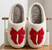 Load image into Gallery viewer, Cozy Bow Fleece Slippers
