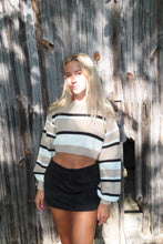 Load image into Gallery viewer, Cropped Knit Black and brown Sweater
