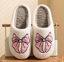 Load image into Gallery viewer, Cozy Bow Fleece Slippers

