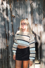 Load image into Gallery viewer, Cropped Knit Black and brown Sweater
