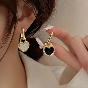 Gold Heart Earrings Black/White
