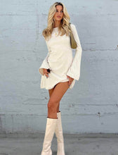 Load image into Gallery viewer, White Long Sleeve Flare Dress
