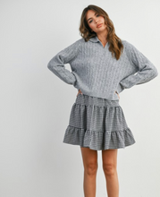 Load image into Gallery viewer, Grey Cable Knit Sweater – Cozy Cropped Pullover
