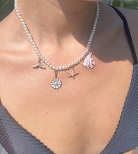 Load image into Gallery viewer, Beachy Pearl Charm Necklace - Juniper
