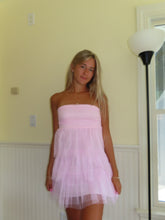 Load image into Gallery viewer, Pink Ruffle Strapless Dress - Juniper
