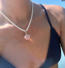 Load image into Gallery viewer, Seashell Pearl Charm Necklace - Juniper
