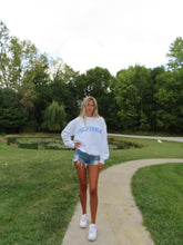Load image into Gallery viewer, White Cali Crewneck - Juniper

