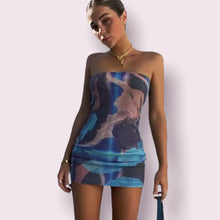 Load image into Gallery viewer, Minimalist Bodycon dress - Juniper
